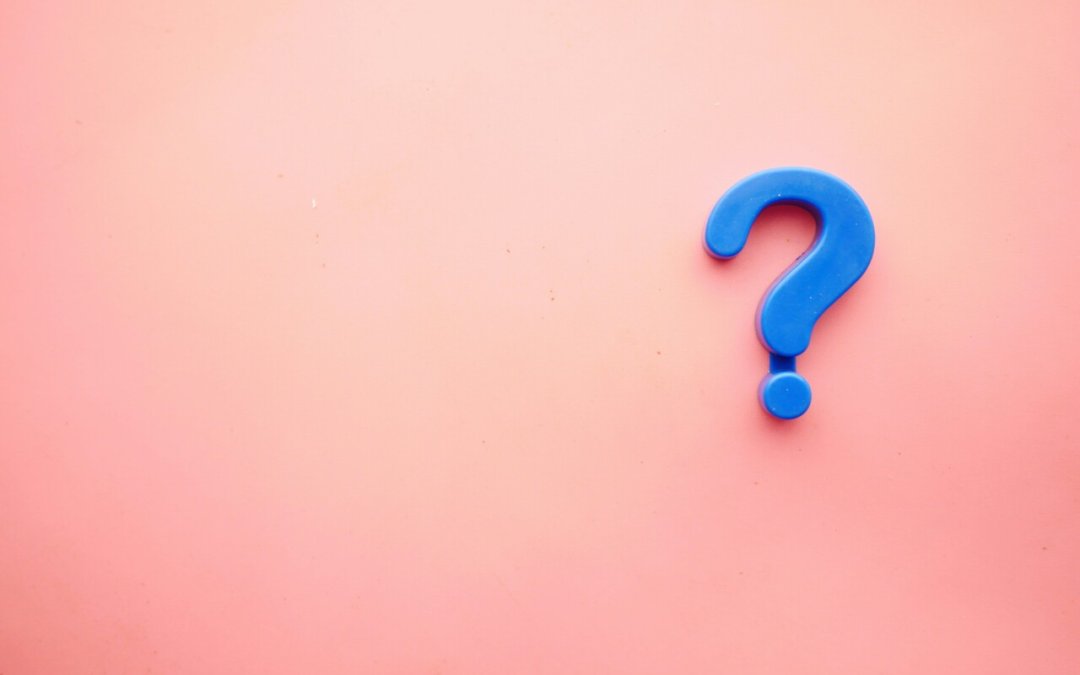 Laurelo - what to do when someone dies. Image of a question mark on a pink background.